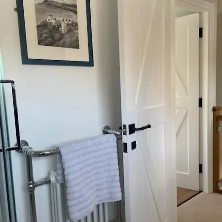 Hébergement de vacances Cheerful 2 Bed With Indoor Fireplace Masham